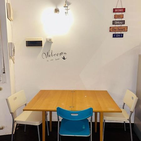 Easy Room Italy Prada Милано Екстериор снимка